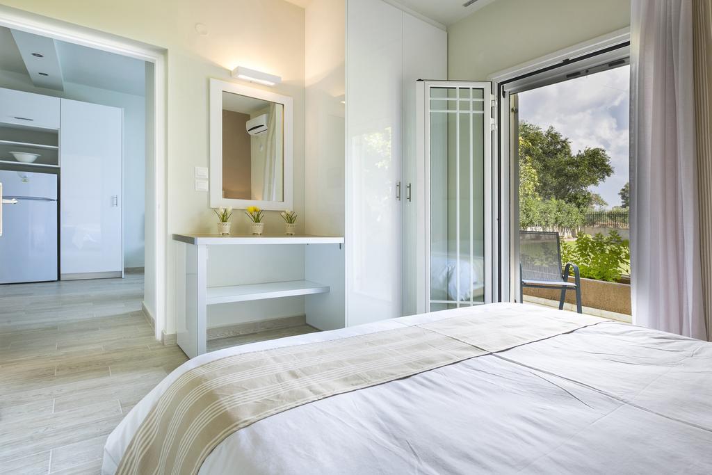 Olive Grove Studios&Apartments Svoronata Exterior foto