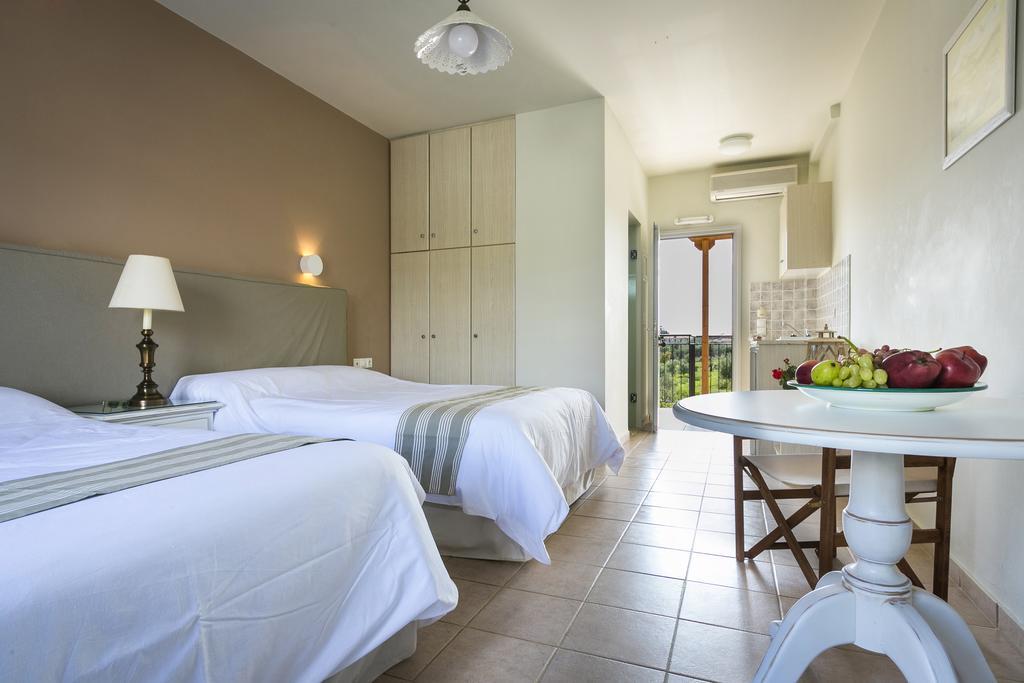 Olive Grove Studios&Apartments Svoronata Exterior foto