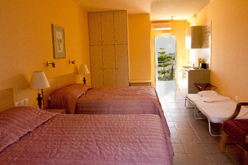 Olive Grove Studios&Apartments Svoronata Exterior foto